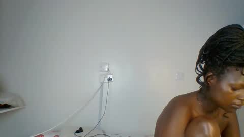 miss_lolah7 online show from 05.05.26