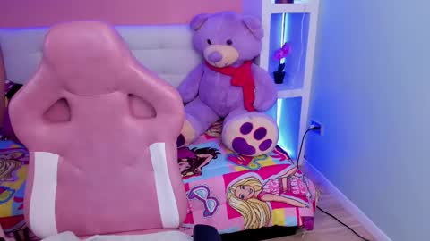 Miss Lucyla online show from 03.12.26