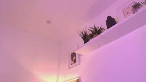 Mian  online show from 09.13.25