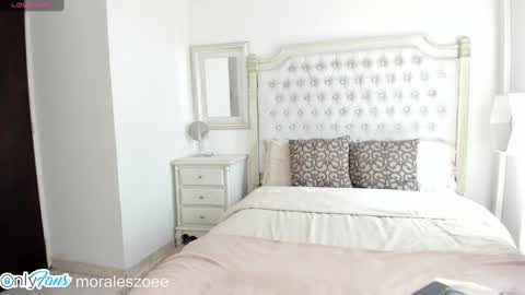 Zoee     online show from 12.05.24