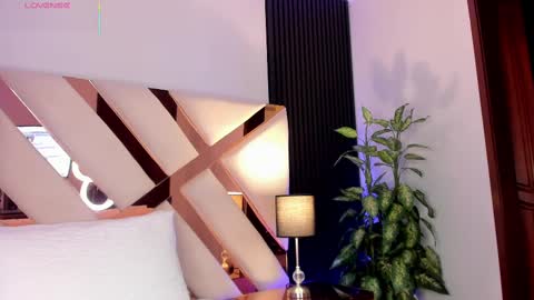 Sofia Alvarez online show from 03.06.25