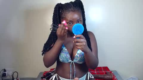 Snapshot of miss_staceyy chatting on 02.18.25 Stacey online show from 02.18.25