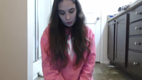 Bella online show from 12.04.24