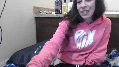 Bella online show from 03.05.25