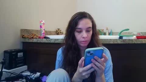 Bella online show from 10.18.25