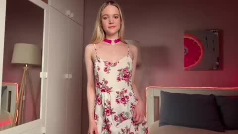 Snapshot of miss_sweetdream chatting on 05.20.26 Emily online show from 05.20.26