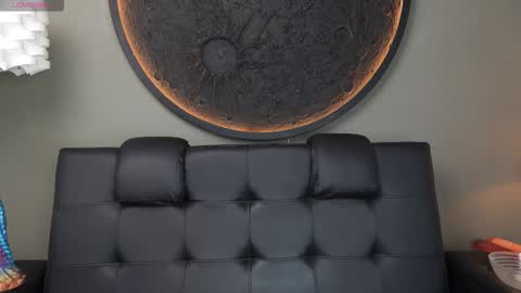 Vaiolette online show from 11.06.25