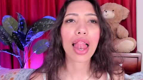 Miss Veronica online show from 10.07.25