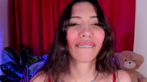 Miss Veronica online show from 10.28.25