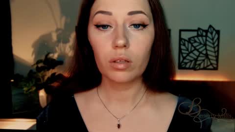 The divine Beverly online show from 12.05.24