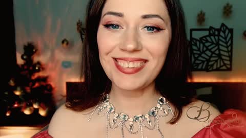 The divine Beverly online show from 12.25.24