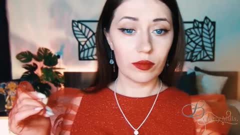 The divine Beverly online show from 02.16.25