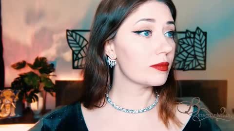 The divine Beverly online show from 02.26.25