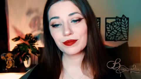 The divine Beverly online show from 03.06.25