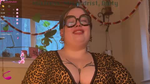 Snapshot of missbika chatting on 01.03.25 Miss Bika online show from 01.03.25