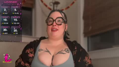 Snapshot of missbika chatting on 02.26.25 Miss Bika online show from 02.26.25