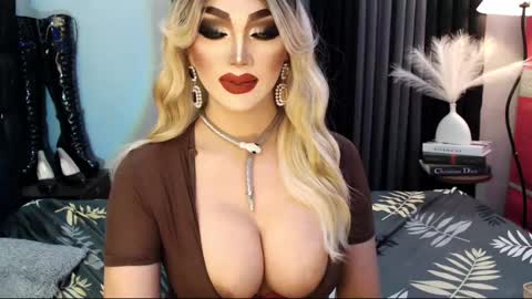 Snapshot of misschannel4sub chatting on 03.03.25 PRIESTESS CHANNEL online show from 03.03.25