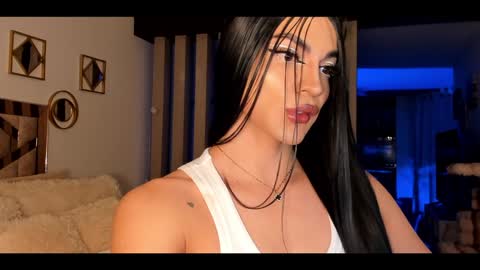 Charlotte independent model online show from 01.18.25