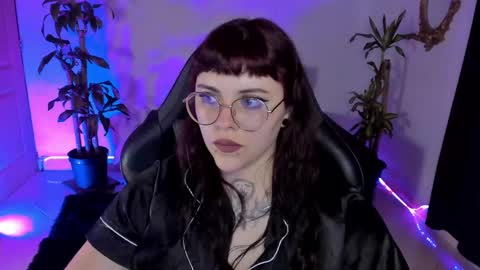 Snapshot of misscharlottte_18 chatting on 03.05.25 Missy Charlottte. Hey remember to give me a thumbs up ty online show from 03.05.25