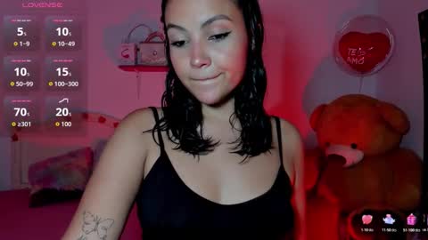 Snapshot of misschelsea01 chatting on 10.23.25 Chelsea online show from 10.23.25