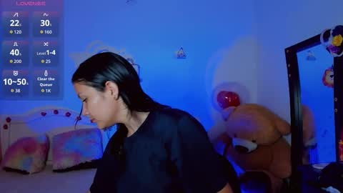 Snapshot of misschelsea01 chatting on 11.23.25 Chelsea online show from 11.23.25