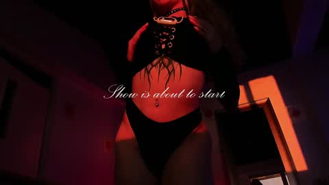 Chloe freelance model Please your thumbs up are important  online show from 12.07.24