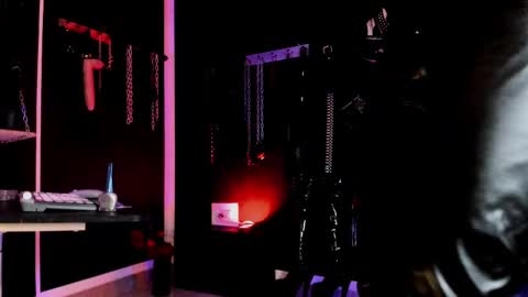 Missdarklady online show from 09.18.25