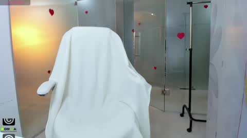 Miss Domina online show from 01.14.26