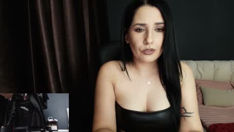 Miss online show from 09.10.25