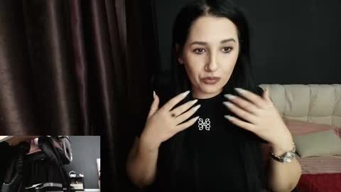 Miss online show from 09.14.25