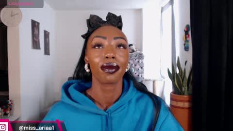 Emilie Diaz online show from 05.15.26