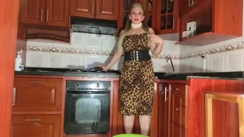 Escarlet online show from 09.20.25