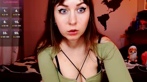 Snapshot of missgenevaonceagain chatting on 03.09.25 G online show from 03.09.25