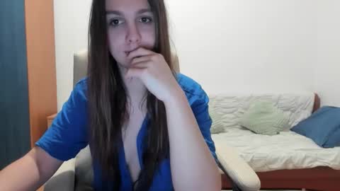 missgreen21 online show from 10.25.25