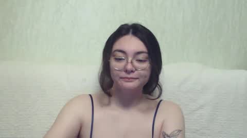 missis mona online show from 12.23.24