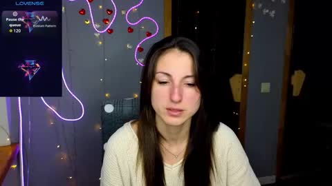 Snapshot of missis_sofiia chatting on 10.01.25 Sofia online show from 10.01.25