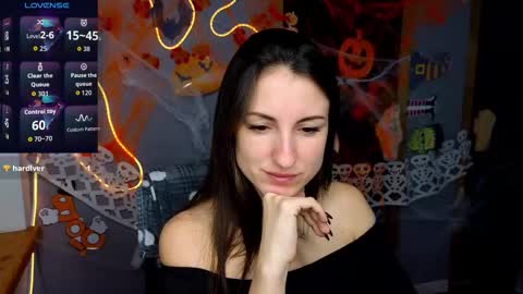 Snapshot of missis_sofiia chatting on 11.02.25 Sofia online show from 11.02.25