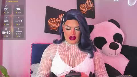 kassandra lazcano online show from 10.08.25