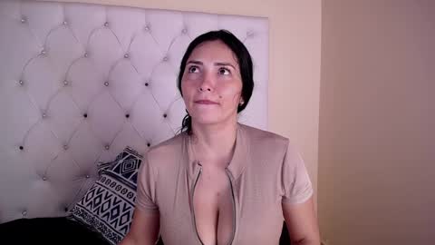 Danna online show from 12.18.24