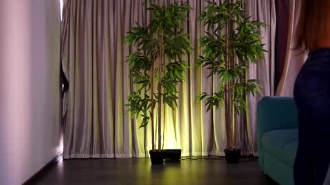 misskiarra online show from 02.19.25