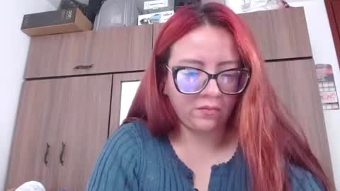 Snapshot of misslady__eva chatting on 07.10.26 eva online show from 07.10.26