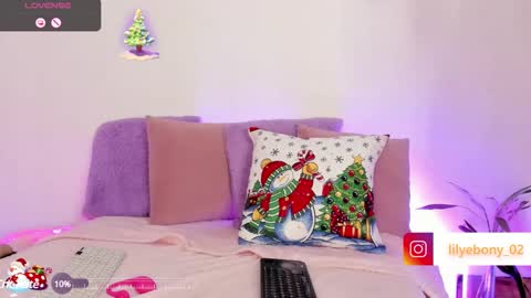 lyly  independient model online show from 12.10.24