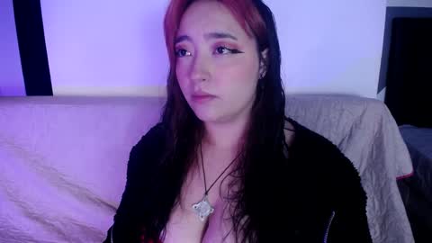 Snapshot of missloise chatting on 01.09.25 Miss Loise online show from 01.09.25