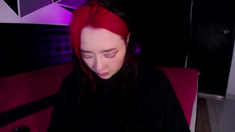 Snapshot of missloise chatting on 02.05.25 Miss Loise online show from 02.05.25