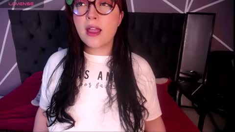 Snapshot of missloise chatting on 02.20.25 Miss Loise online show from 02.20.25