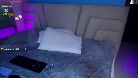 Snapshot of missloise chatting on 10.02.25 Miss Loise online show from 10.02.25