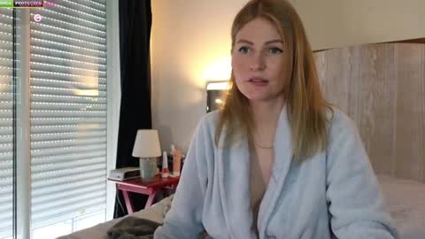 Snapshot of misslucci chatting on 02.21.25 Misslucci online show from 02.21.25