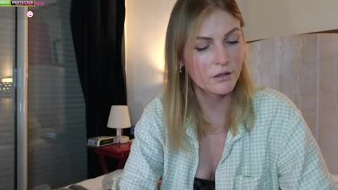 Snapshot of misslucci chatting on 02.23.25 Misslucci online show from 02.23.25