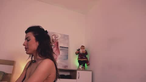 Lullu online show from 12.05.25