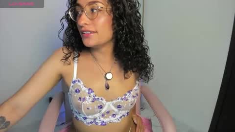 misslya0 online show from 11.19.25